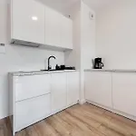 Wyspa Uznam Marina Jachtowa